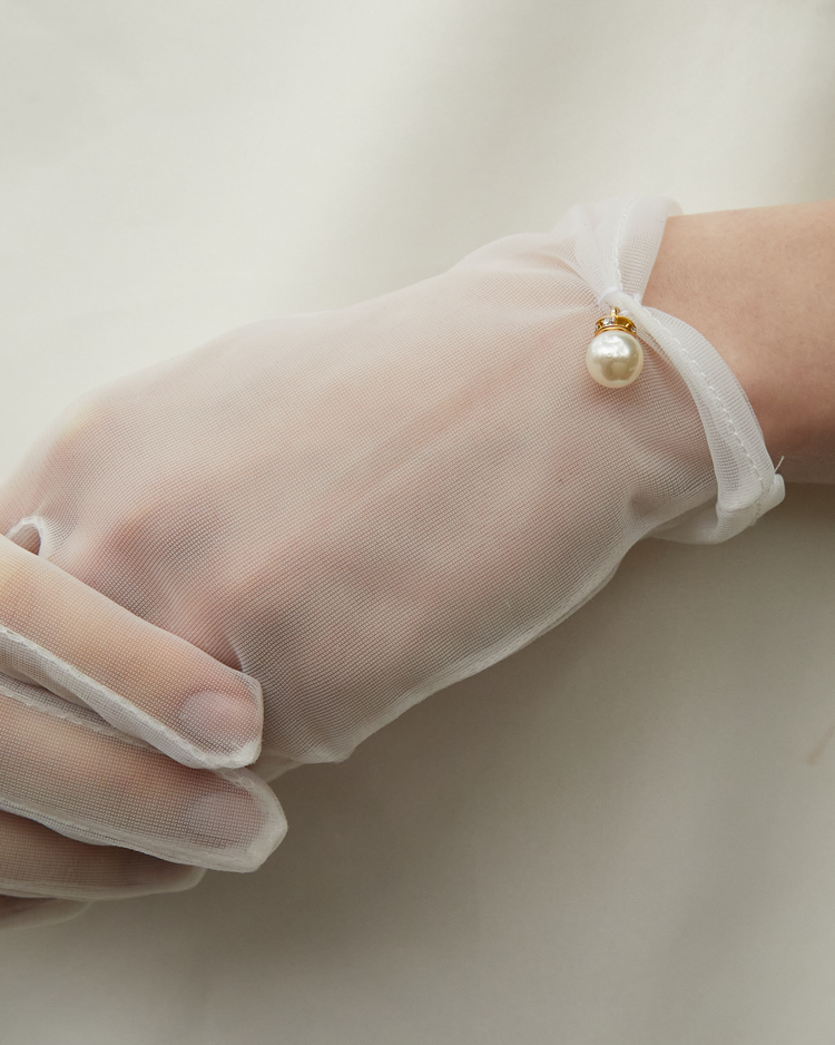 Pearl Accent Short Bridal Gloves